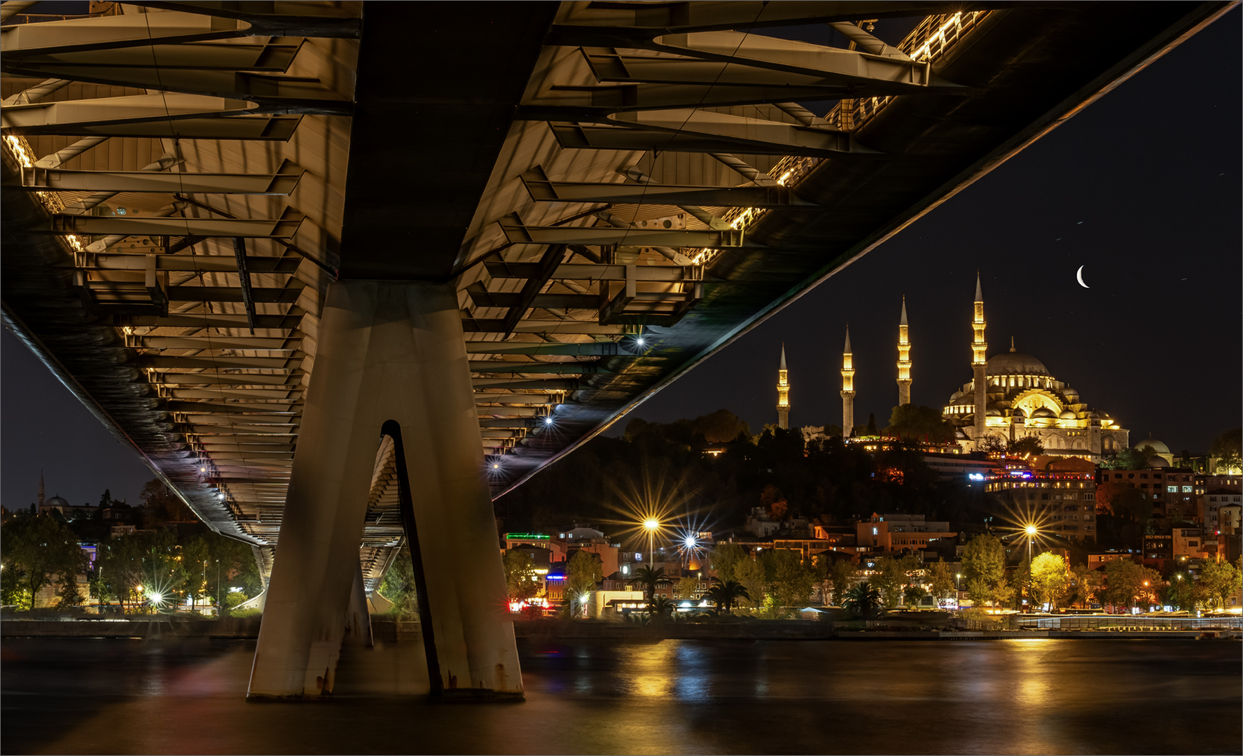 Halic Bridge - Religion vs Industrialisation - Cynthia Uren - Set Subject - 1st Place